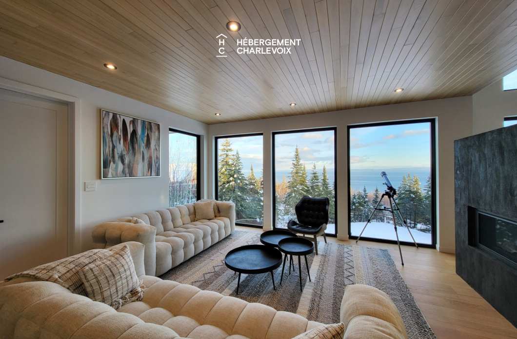 ALT-49 - Villa contemporaine offrant les splendeurs du St-Laurent!